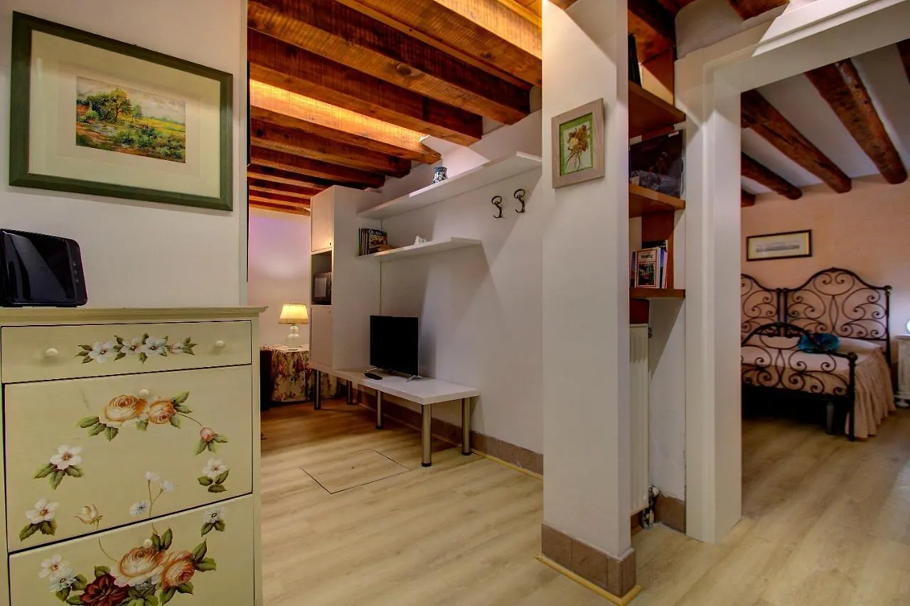 Cruise Harbor Next 4Pax, Mob Aircond, Wifi Apartment Venice