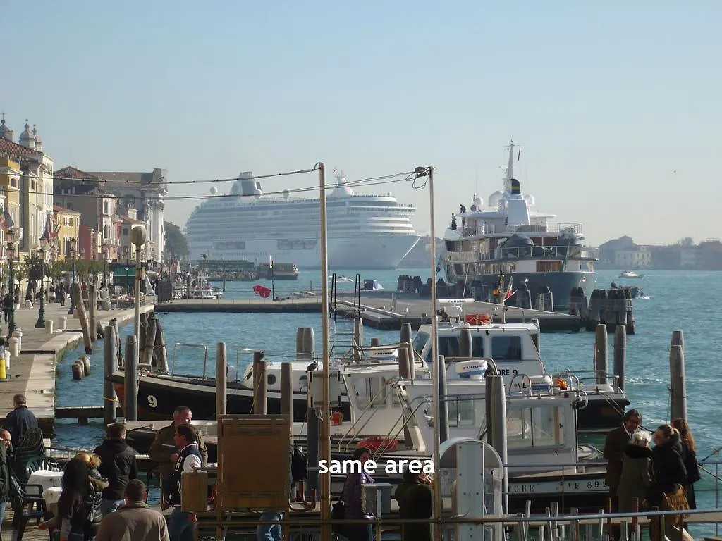 Cruise Harbor Next 4Pax, Mob Aircond, Wifi Apartment Venice 0*,